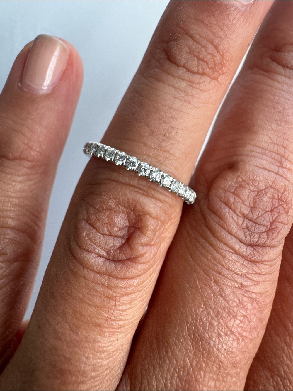 18K Solid Gold Natural Diamond Eternity Band Ring. Comfort fit, Size 5 - Picture 6 of 6
